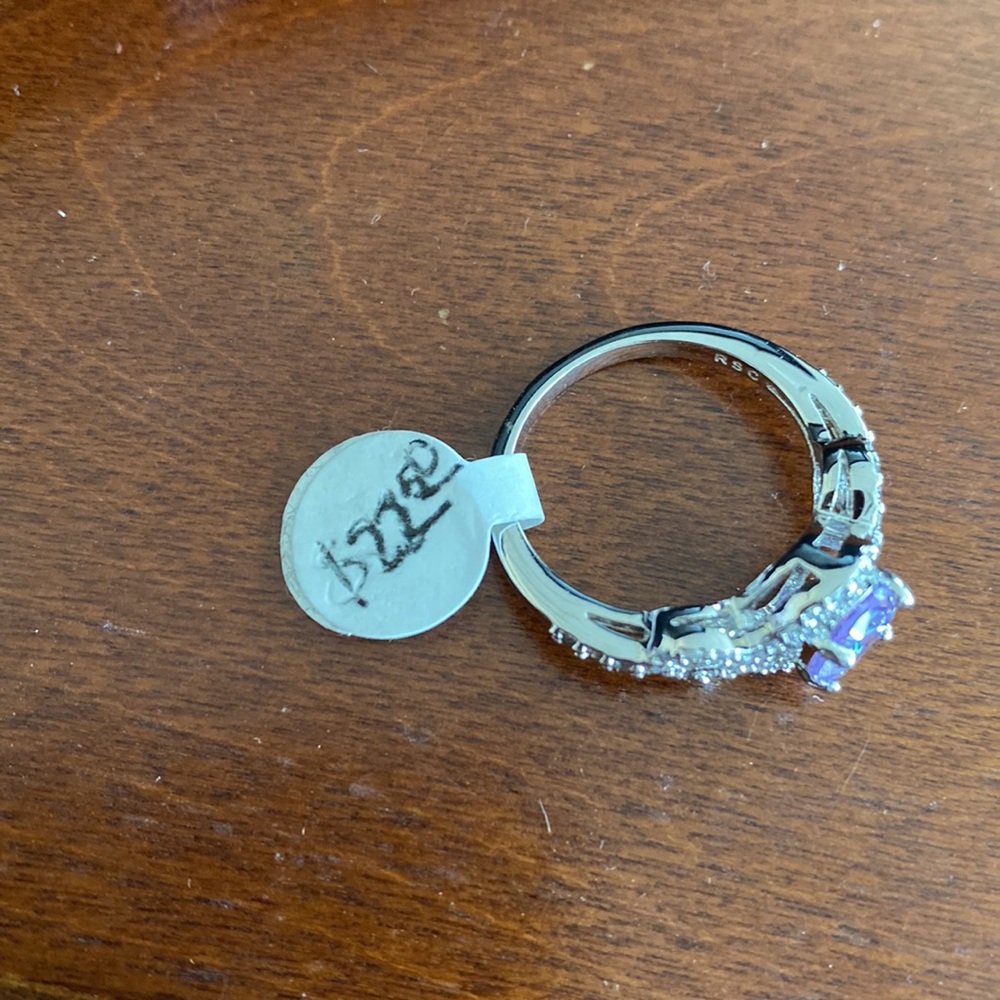 Ring - Picture 2 of 2